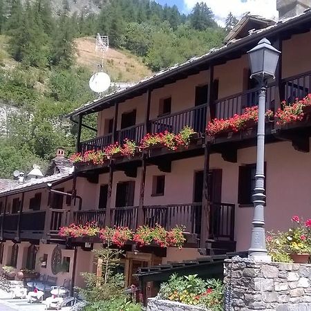 Locanda La Brenva Courmayeur Exterior foto